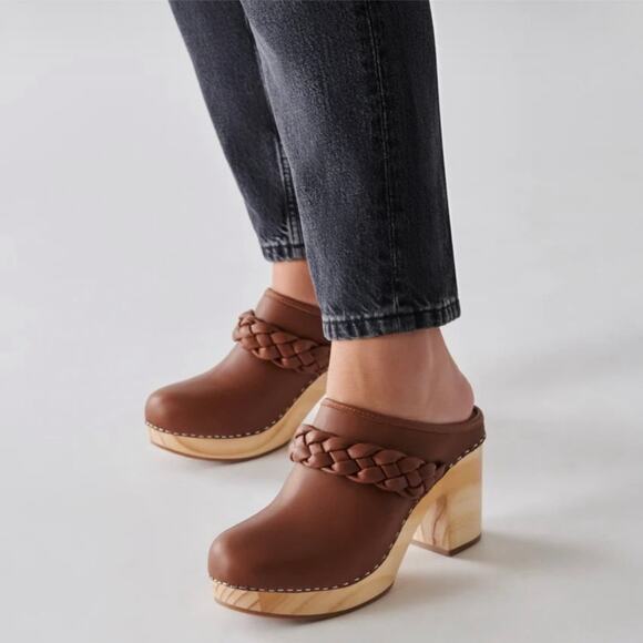 NIB Dolce Vita 8.5 Hila Braided Block Heel Leather Mule Clogs Saddle - Picture 2 of 13